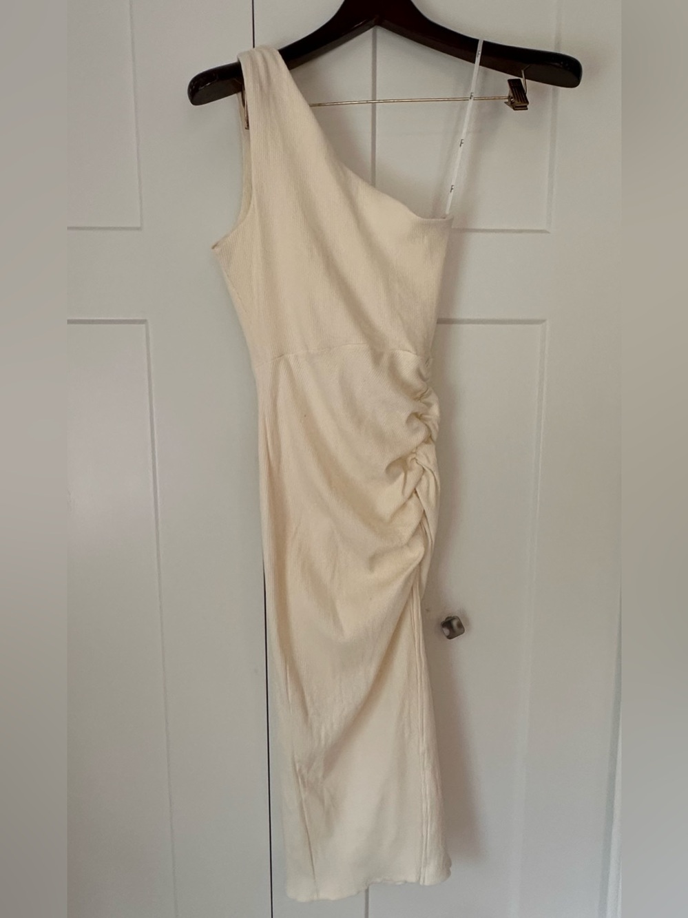 Lulu's One-Shoulder Ribbed Cream Ruched‎ Bodycon Dress M